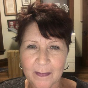 Meet your Posher, Debra